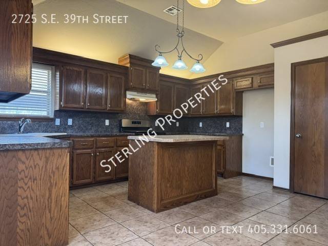 House for rent at 2725 SE 39th St, Oklahoma City, OK 73160
