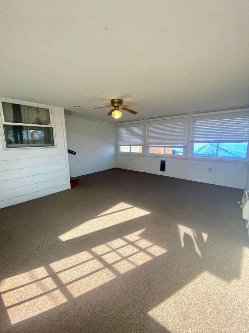 House for rent at 1821 Anne Ave, Lancaster, PA 17601