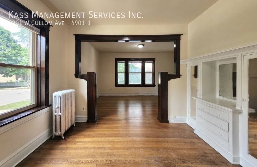 Apartment for rent at 4901 W Cullom Ave #1, Chicago, IL 60641