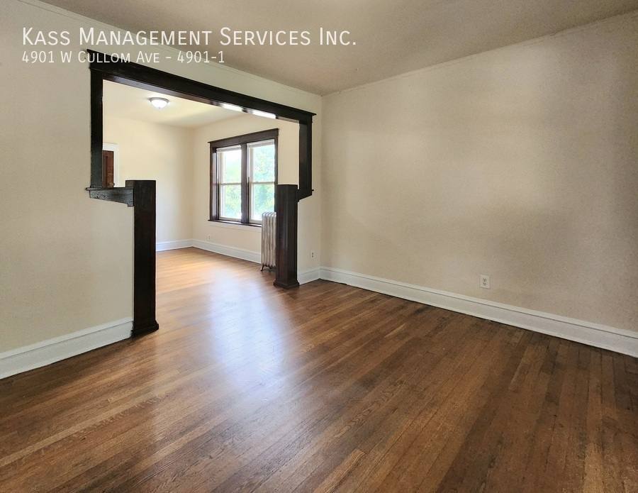 Apartment for rent at 4901 W Cullom Ave #1, Chicago, IL 60641