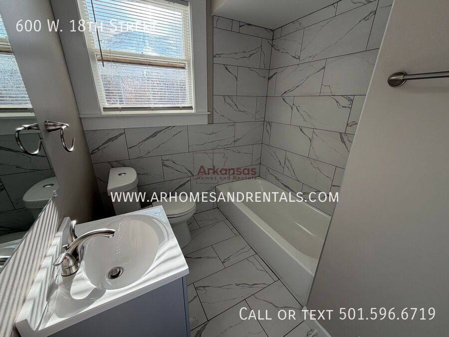 House for rent at 600 W 18th St, North Little Rock, AR 72114