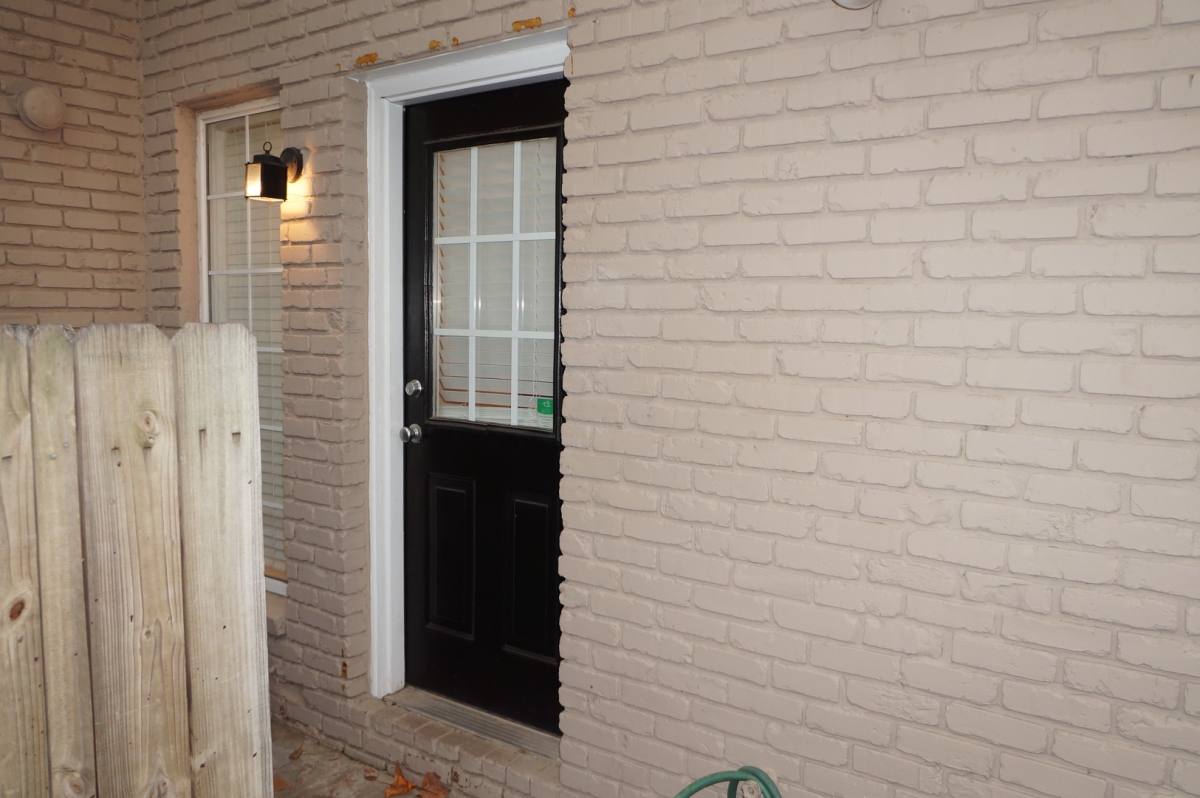 Condo for rent at 2232 Dunseath Ave, Atlanta, GA 30318