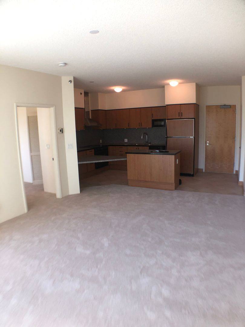 Apartment for rent at 801 S King St, Honolulu, HI 96813