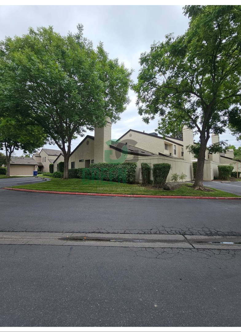 Apartment for rent at 1108 Cedar Creek Dr, Modesto, CA 95355