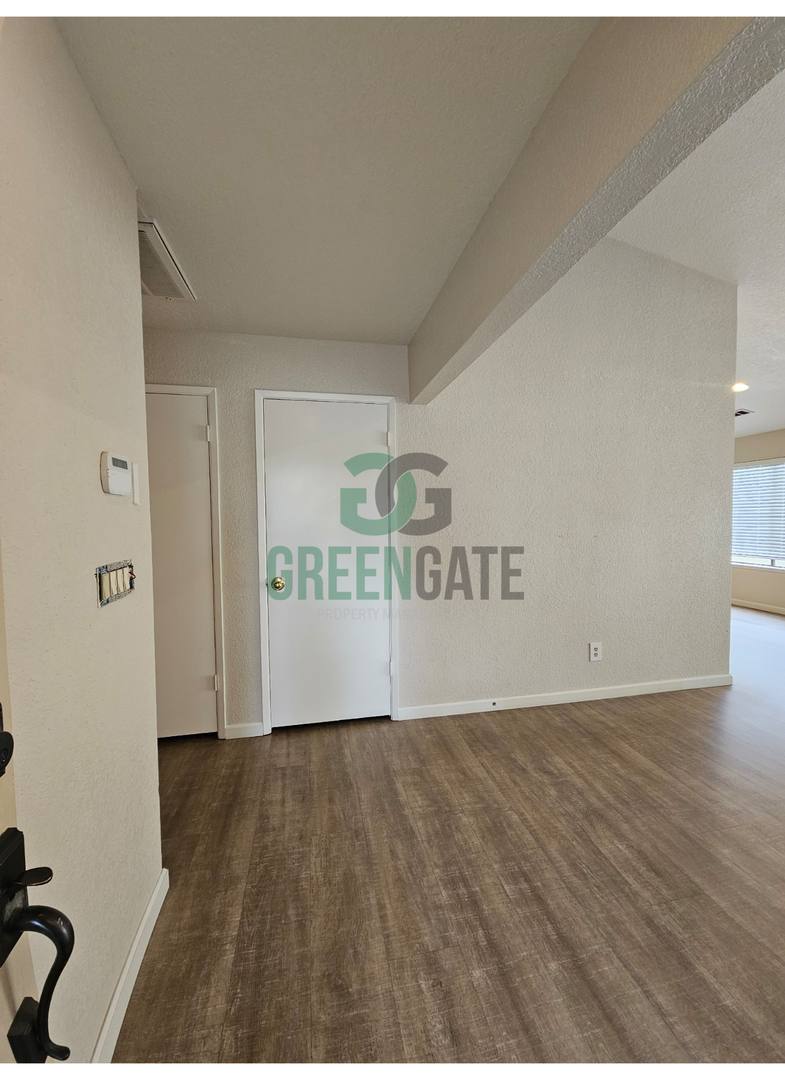 Apartment for rent at 1108 Cedar Creek Dr, Modesto, CA 95355