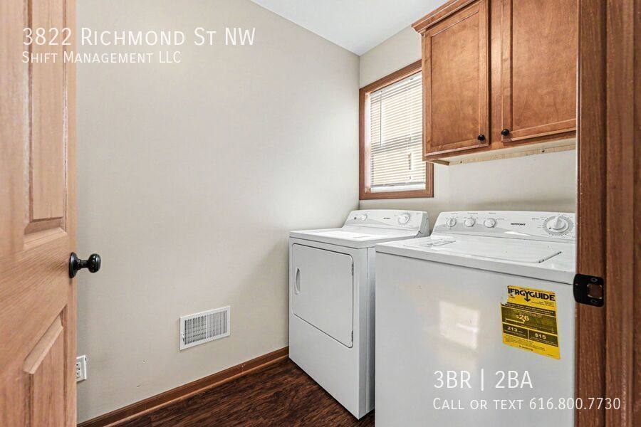 Apartment for rent at 3822 Richmond St NW, Grand Rapids, MI 49534