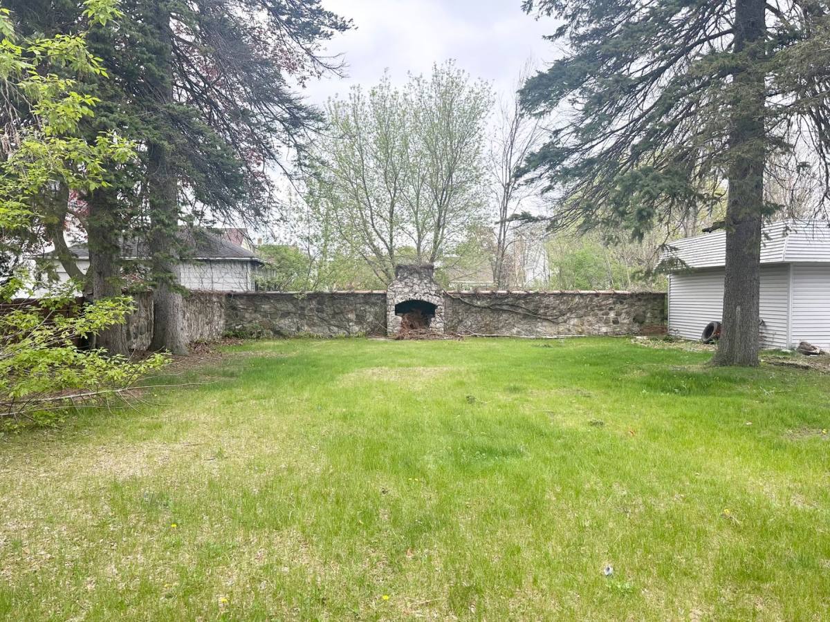 Townhouse for rent at 1514 24th St, Two Rivers, WI 54241