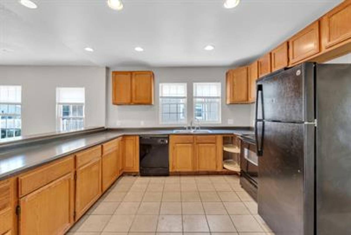 House for rent at 1009 Elkin St, Norfolk, VA 23523