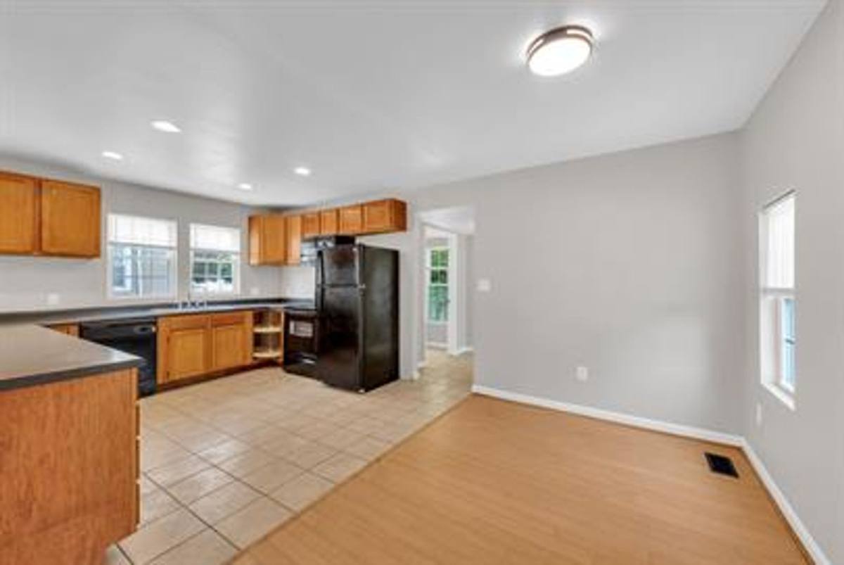 House for rent at 1009 Elkin St, Norfolk, VA 23523