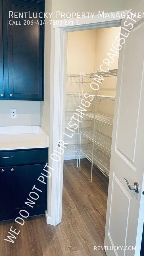 House for rent at 4508 Sand Dollar St, Bremerton, WA 98312