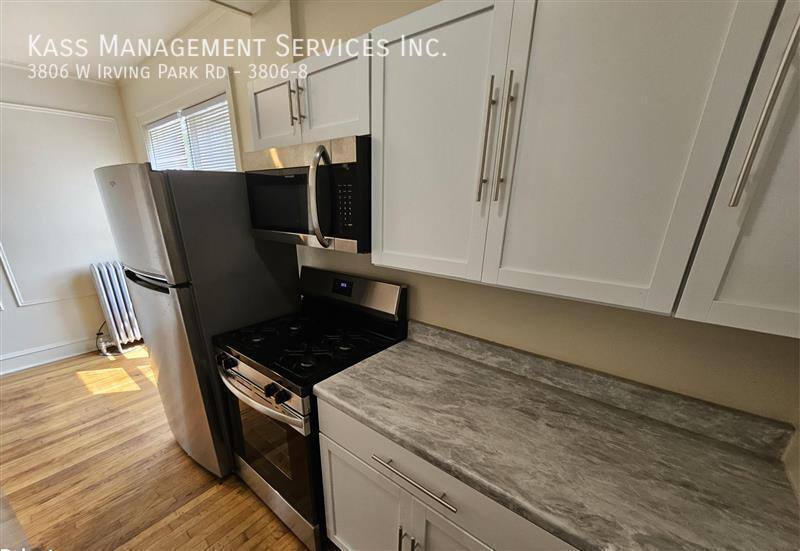Apartment for rent at 3806 W Irving Park Rd #8, Chicago, IL 60618