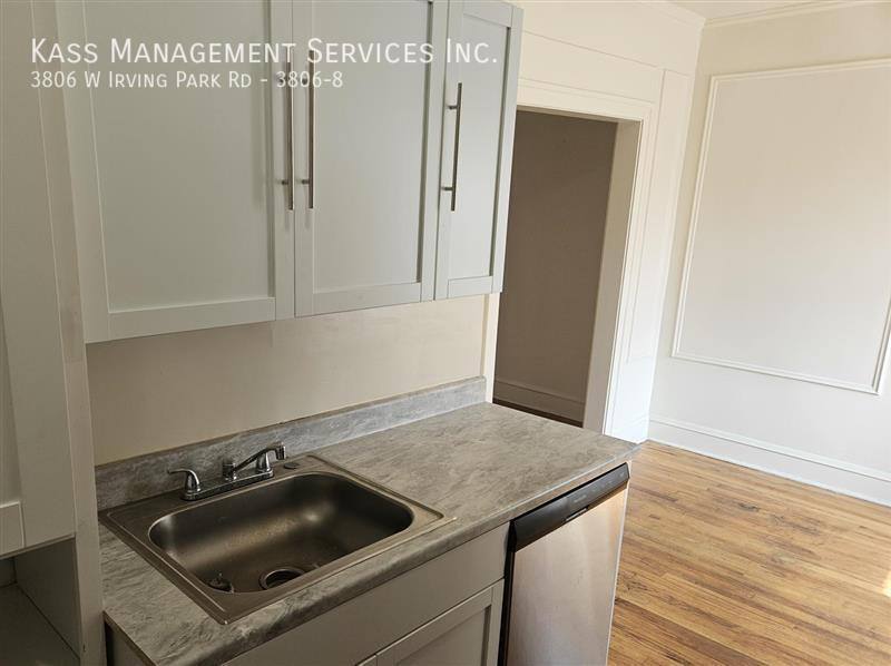 Apartment for rent at 3806 W Irving Park Rd #8, Chicago, IL 60618