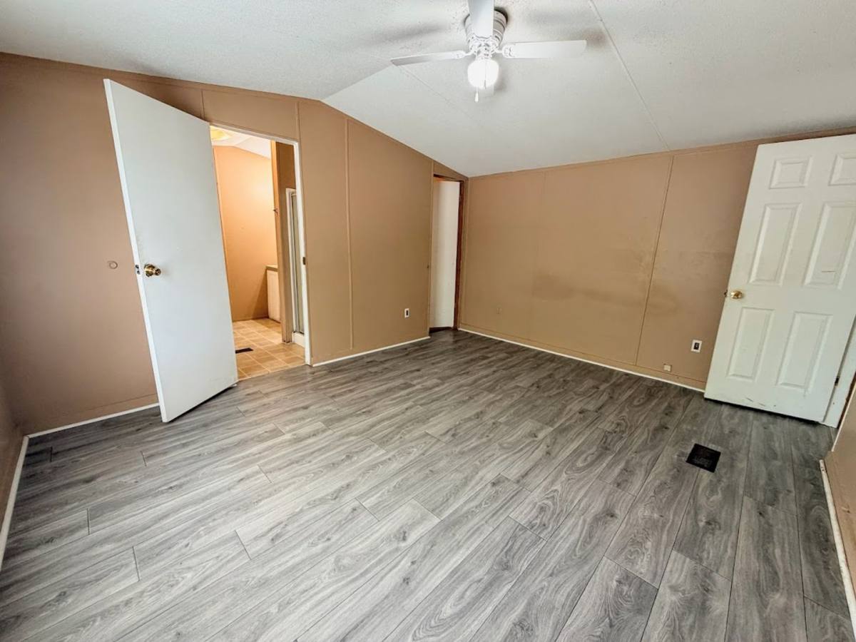 Apartment for rent at 625 N Claiborne St 1-4, Sulphur, LA 70663