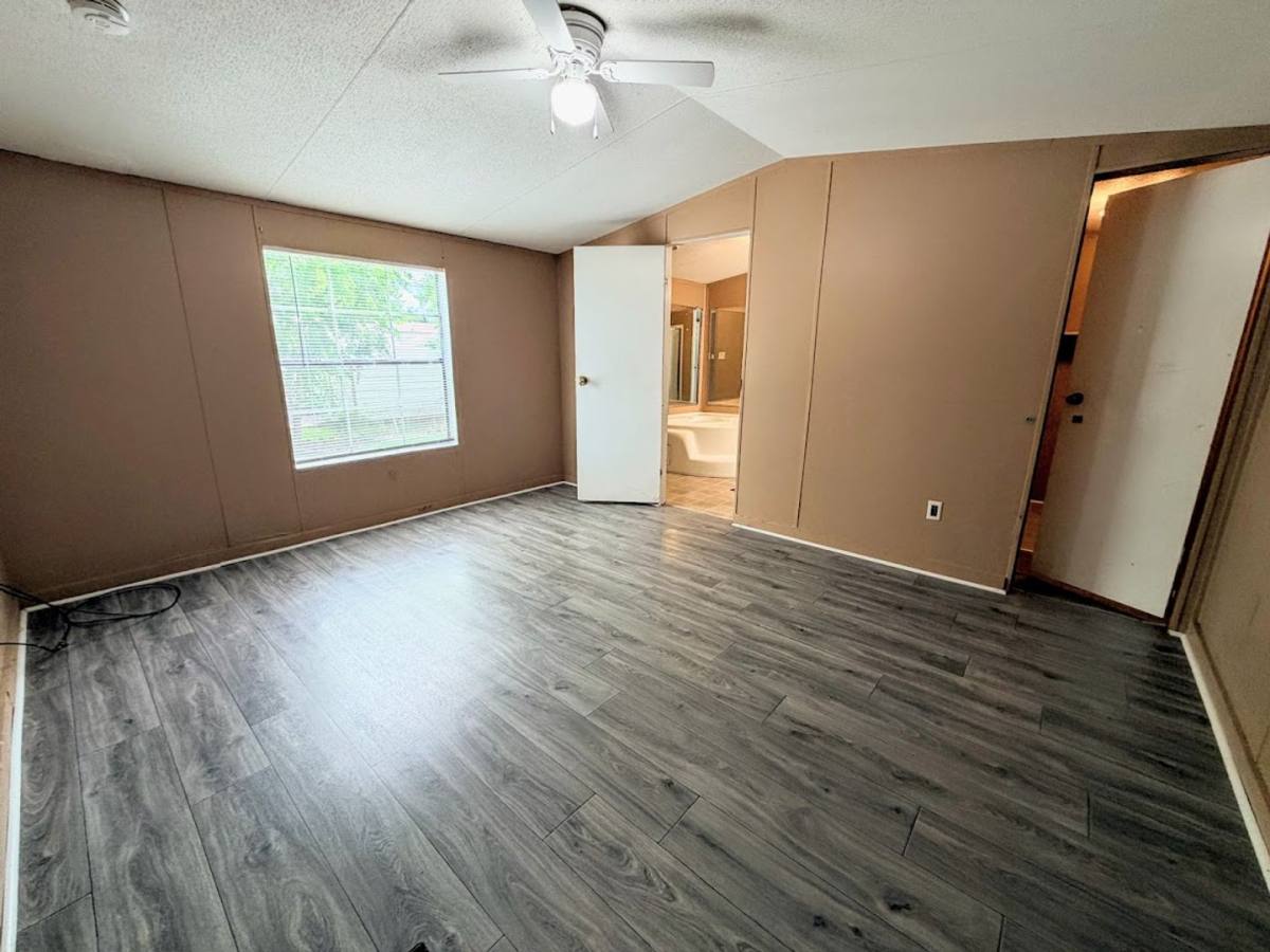 Apartment for rent at 625 N Claiborne St 1-4, Sulphur, LA 70663