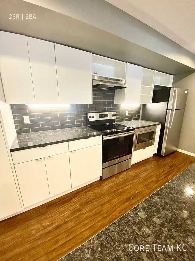 Condo for rent at 4445 Washington St #202, Kansas City, MO 64111