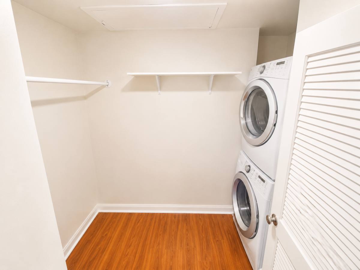 Apartment for rent at 5405 Kester Ave, Van Nuys, CA 91411