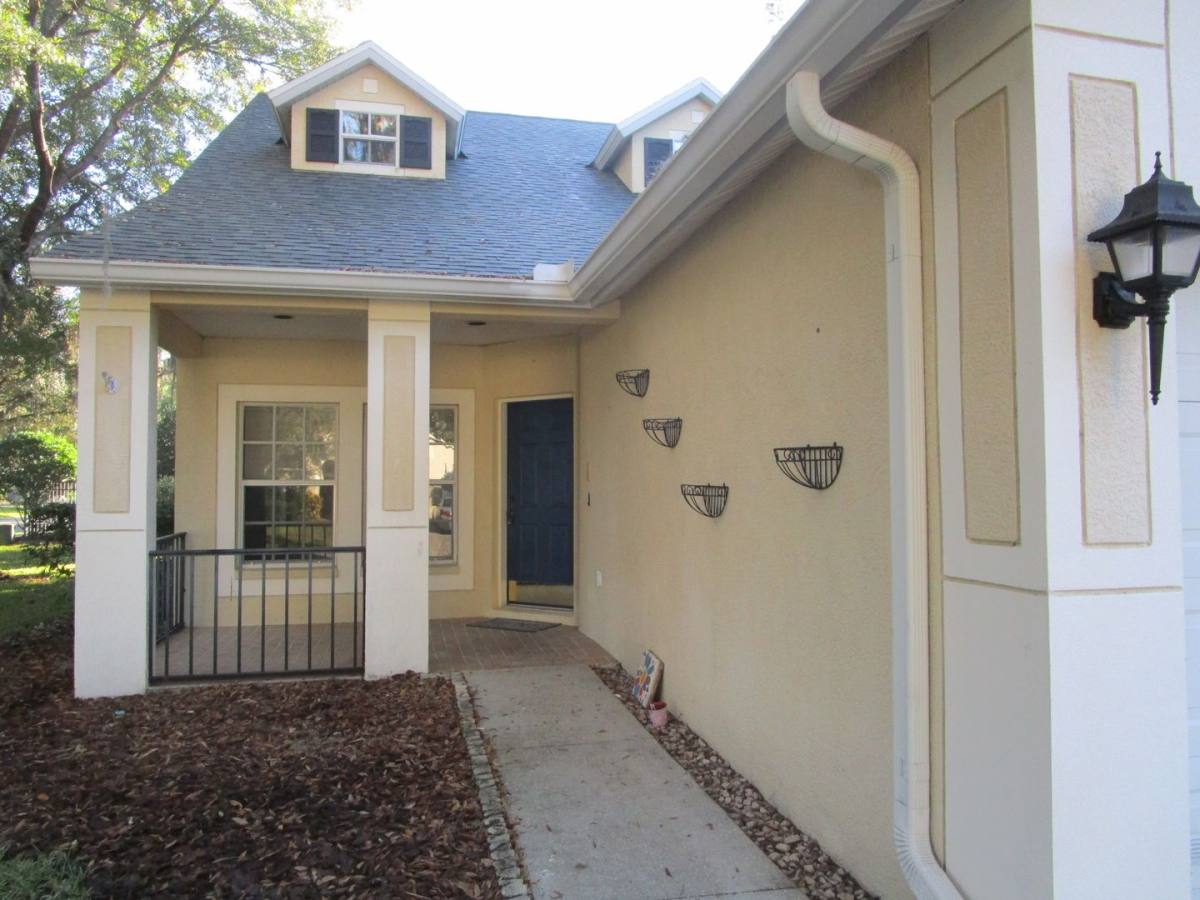 House for rent at 6202 Gannetdale Dr, Lithia, FL 33547