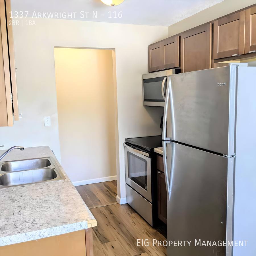 Apartment for rent at 1337 Arkwright St N #116, Saint Paul, MN 55130