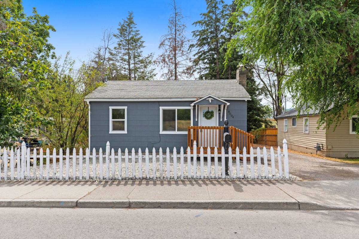 House for rent at 8004 E Broadway Ave, Spokane, WA 99212