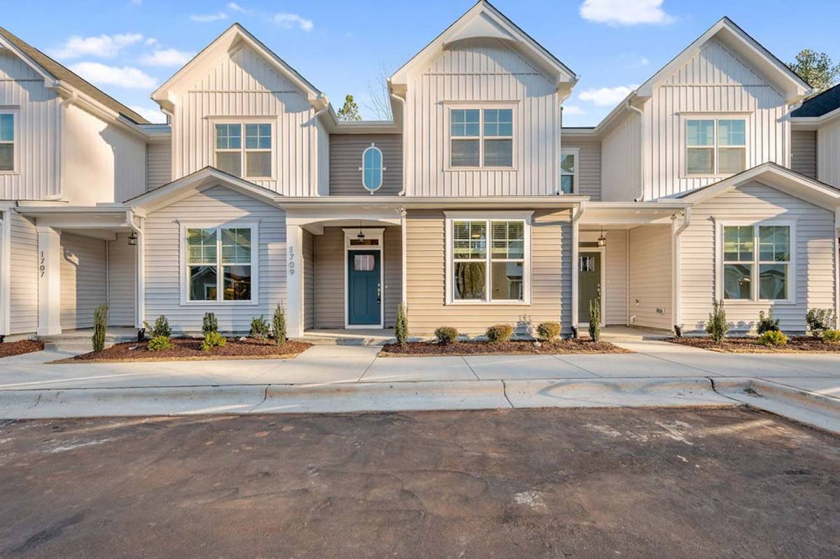 Townhouse for rent at 1717 Ballard Dr, Raleigh, NC 27606