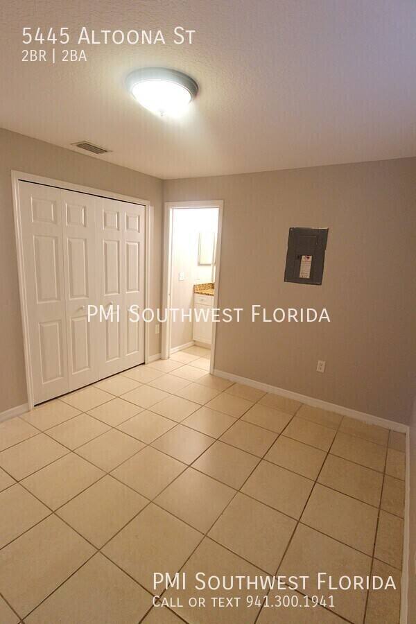 Apartment for rent at 5445 Altoona St, Sarasota, FL 34232