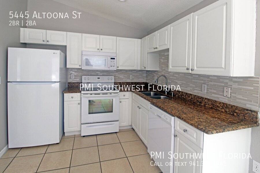 Apartment for rent at 5445 Altoona St, Sarasota, FL 34232