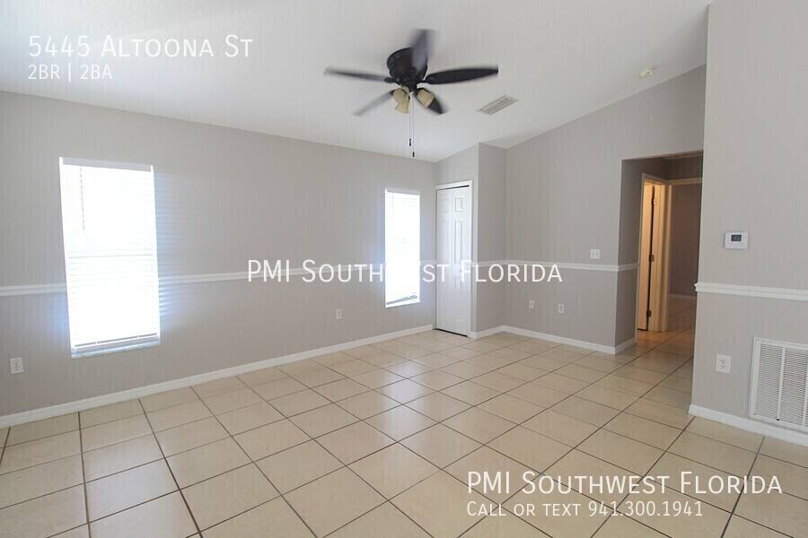 Apartment for rent at 5445 Altoona St, Sarasota, FL 34232
