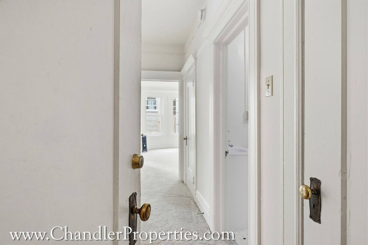Apartment for rent at 1111 Pine St, San Francisco, CA 94109