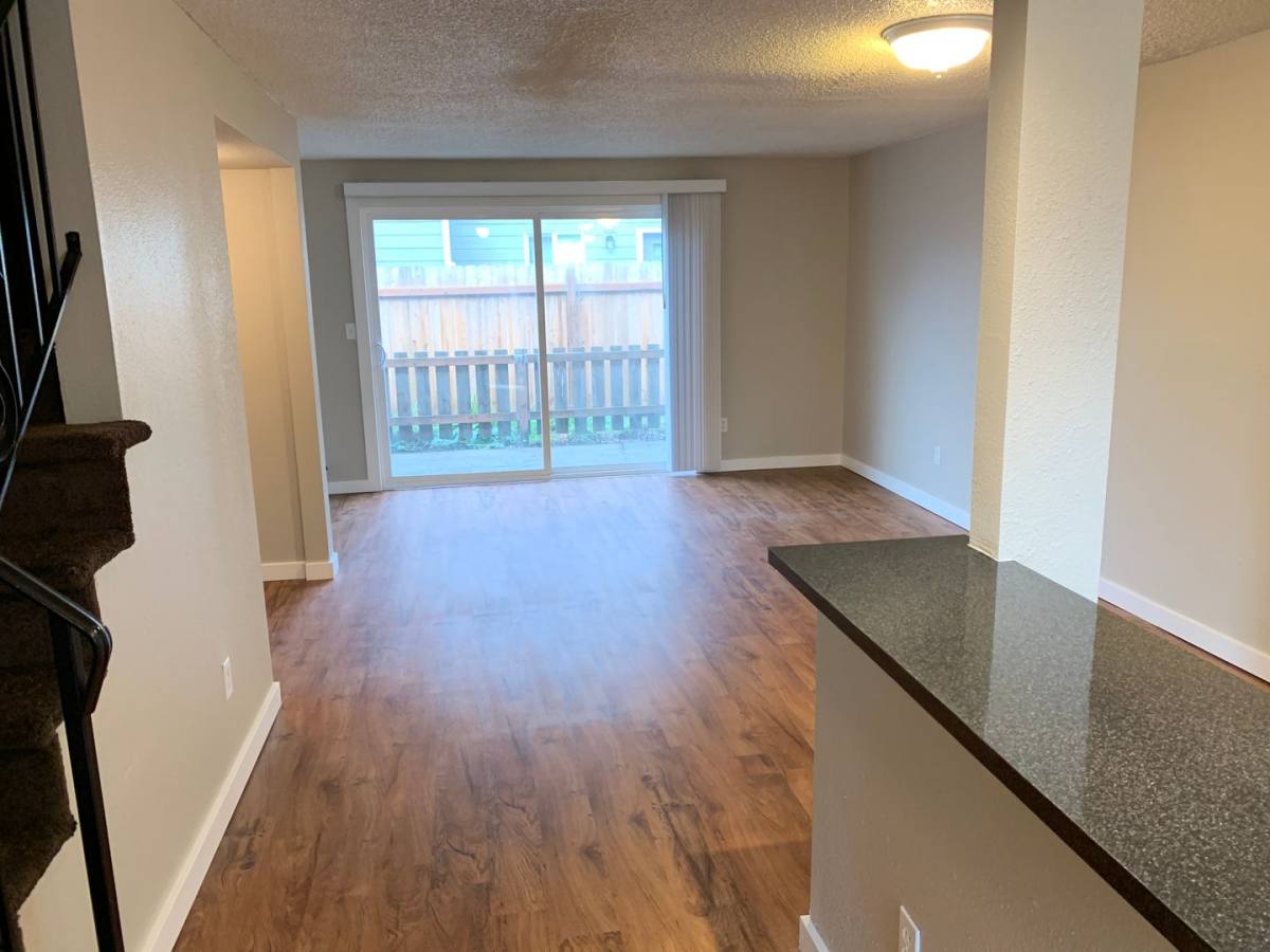 Townhouse for rent at 540 W Maple St, Lebanon, OR 97355
