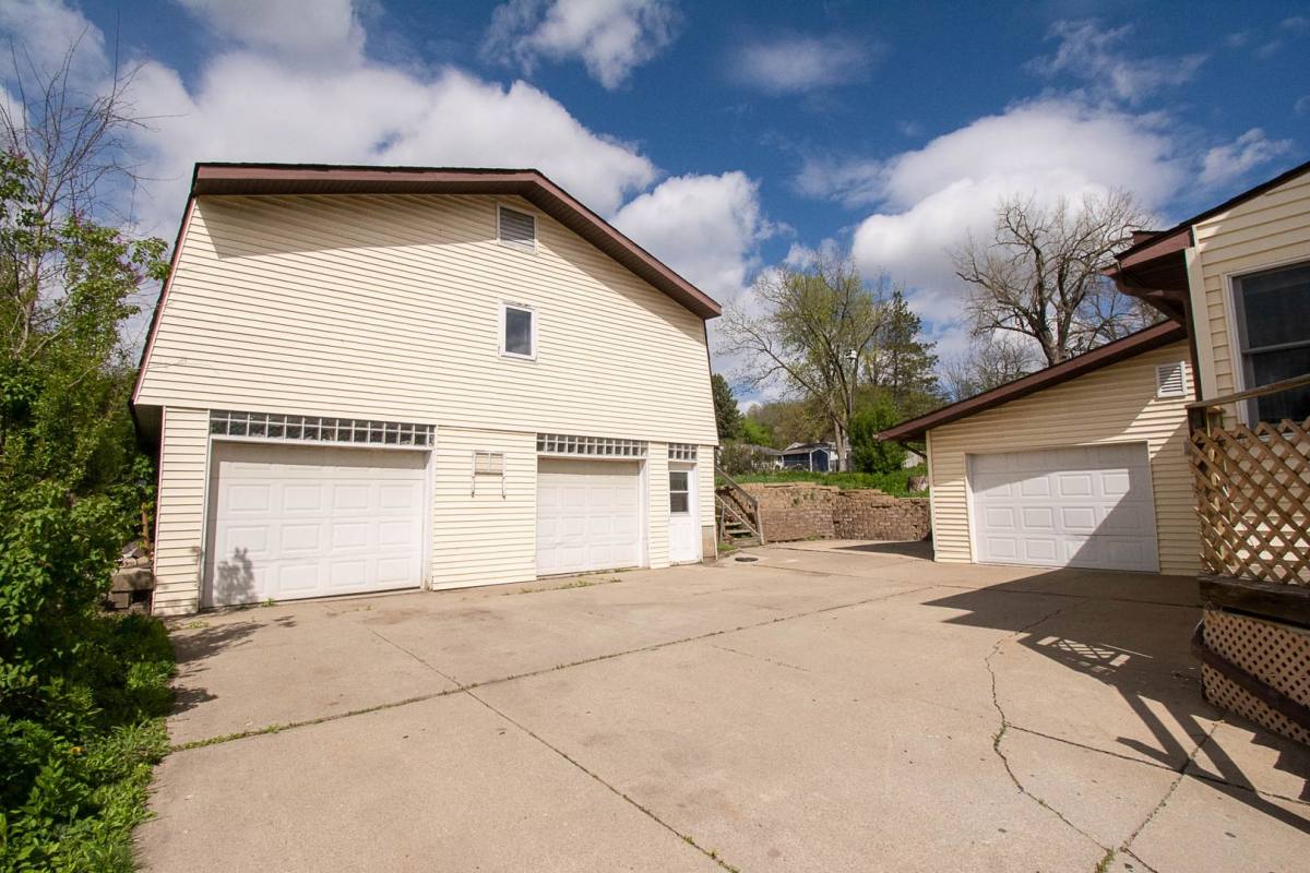 House for rent at 1321 3rd Ave NW, Rochester, MN 55901