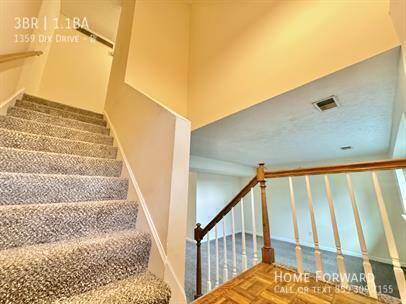 Apartment for rent at 1359 Dix Dr #B, Lexington, KY 40517