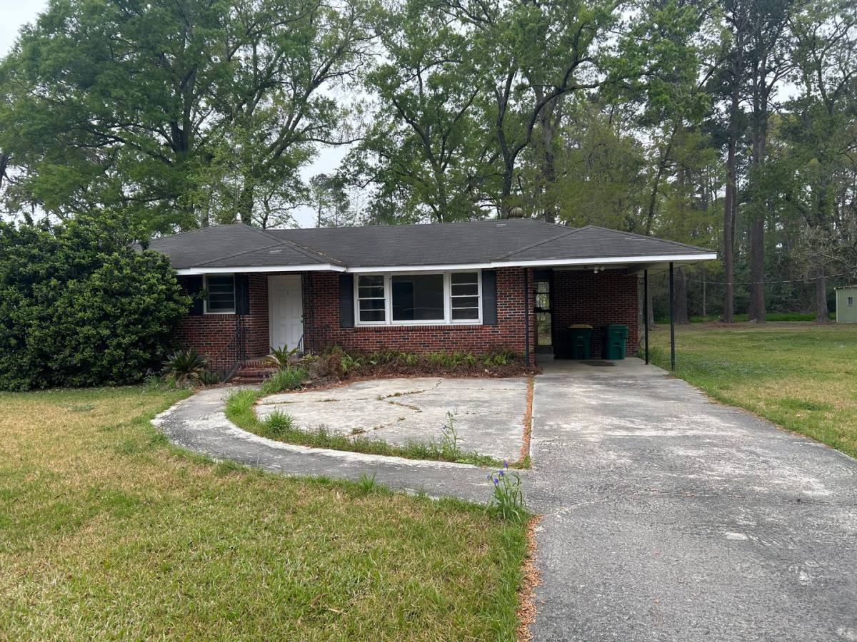 House for rent at 517 Griffin Ave, Savannah, GA 31408
