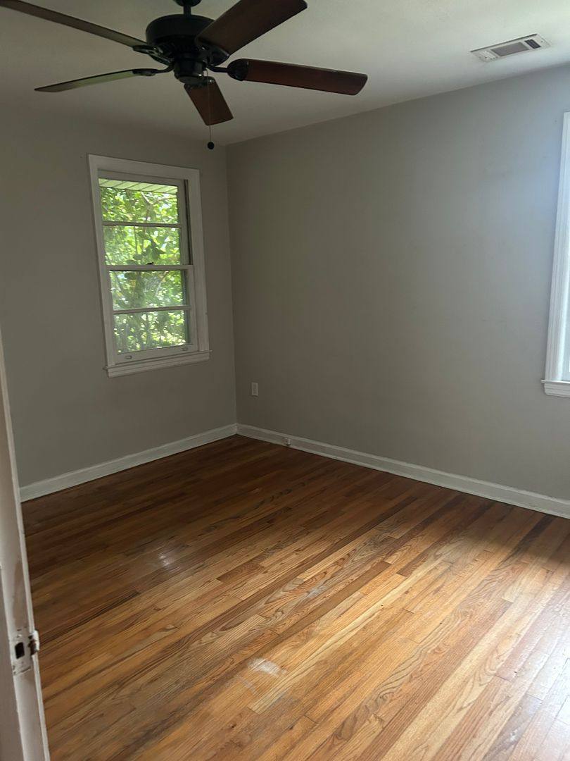 House for rent at 517 Griffin Ave, Savannah, GA 31408