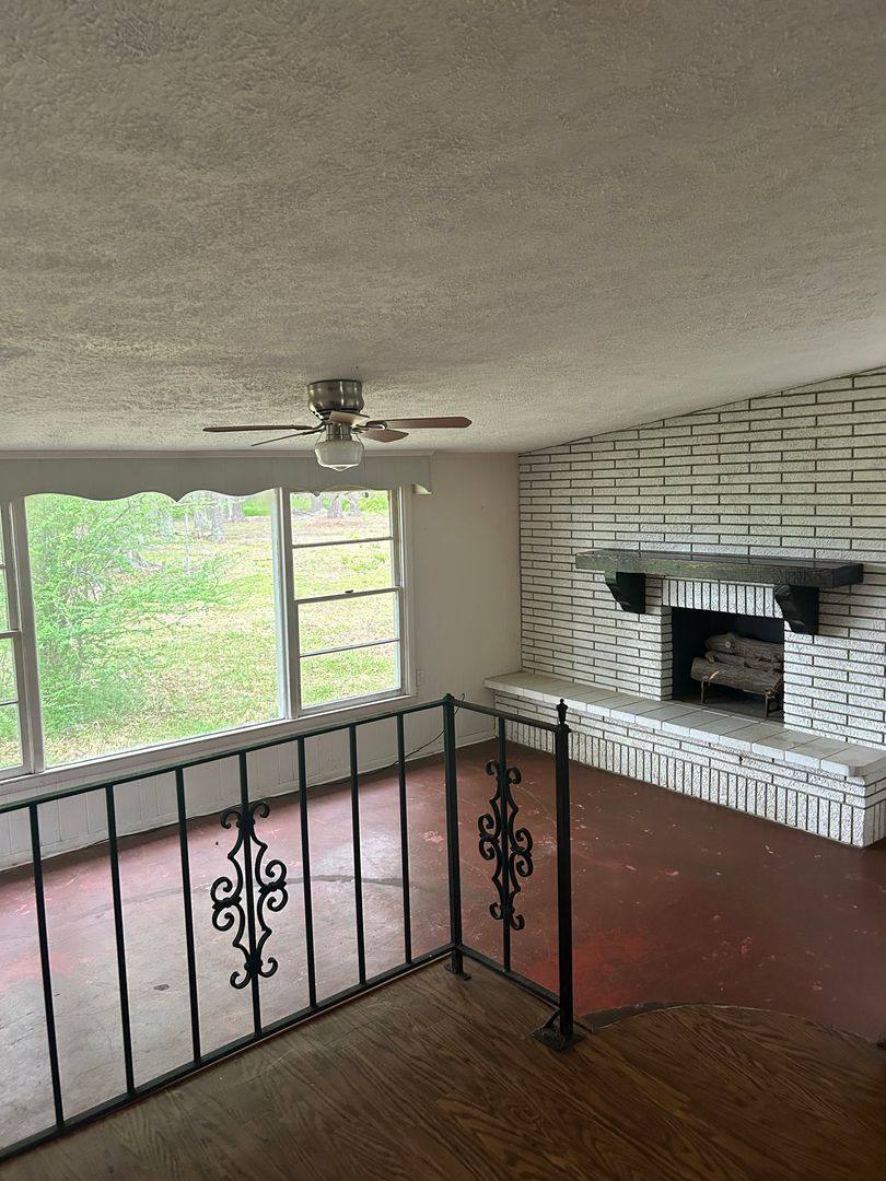 House for rent at 517 Griffin Ave, Savannah, GA 31408
