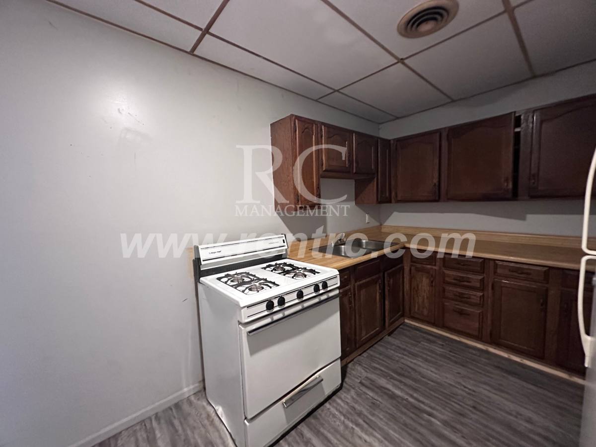 Apartment for rent at 425-3B Vermilion N, Danville, IL 61832
