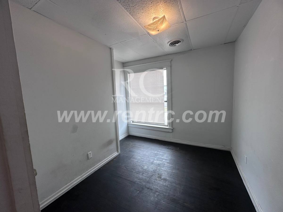 Apartment for rent at 425-3B Vermilion N, Danville, IL 61832