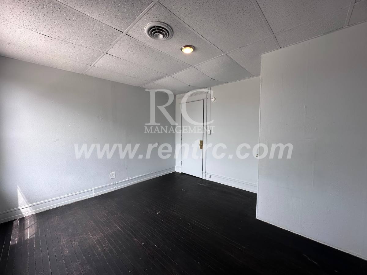 Apartment for rent at 425-3B Vermilion N, Danville, IL 61832