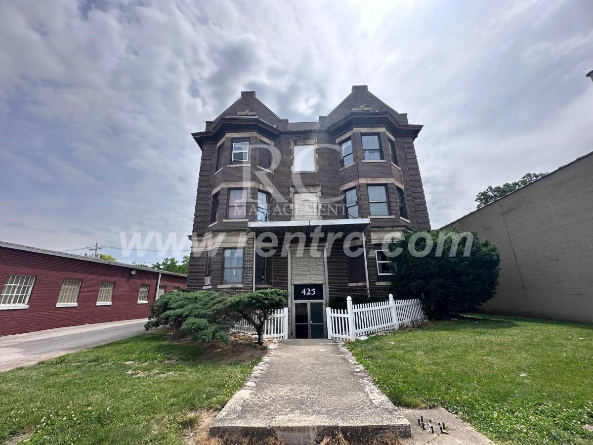 Apartment for rent at 425-3B Vermilion N, Danville, IL 61832