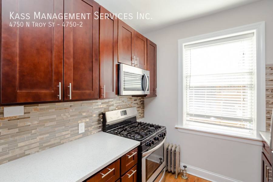 Apartment for rent at 4750 N Troy St #2, Chicago, IL 60625