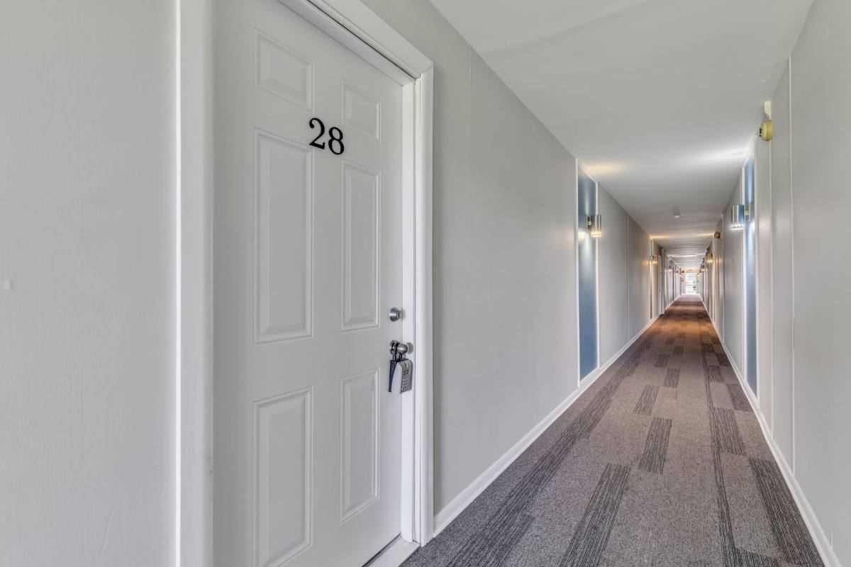 Apartment for rent at 550 E Bledsoe St, Gallatin, TN 37066