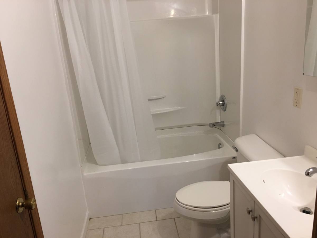 House for rent at 525 E 47th St, Davenport, IA 52806