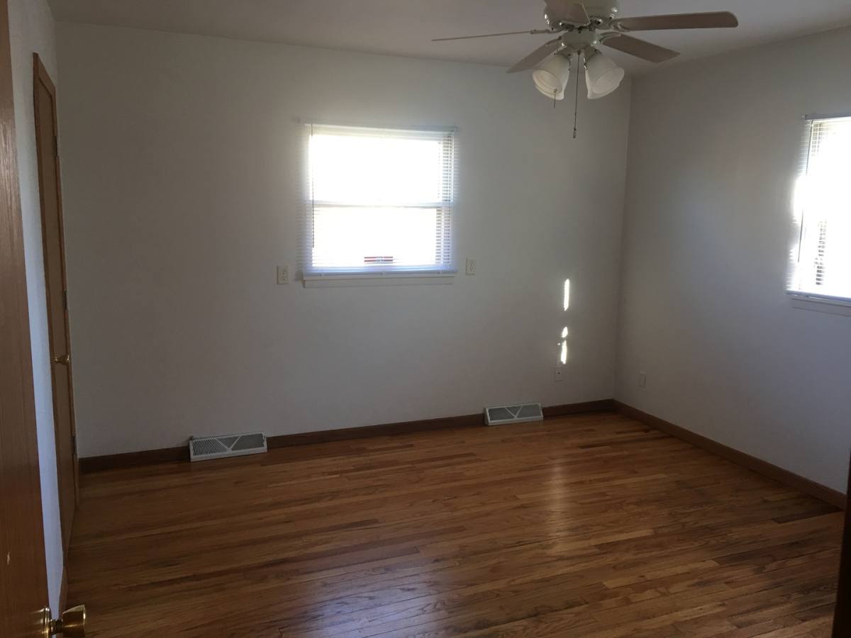 House for rent at 525 E 47th St, Davenport, IA 52806