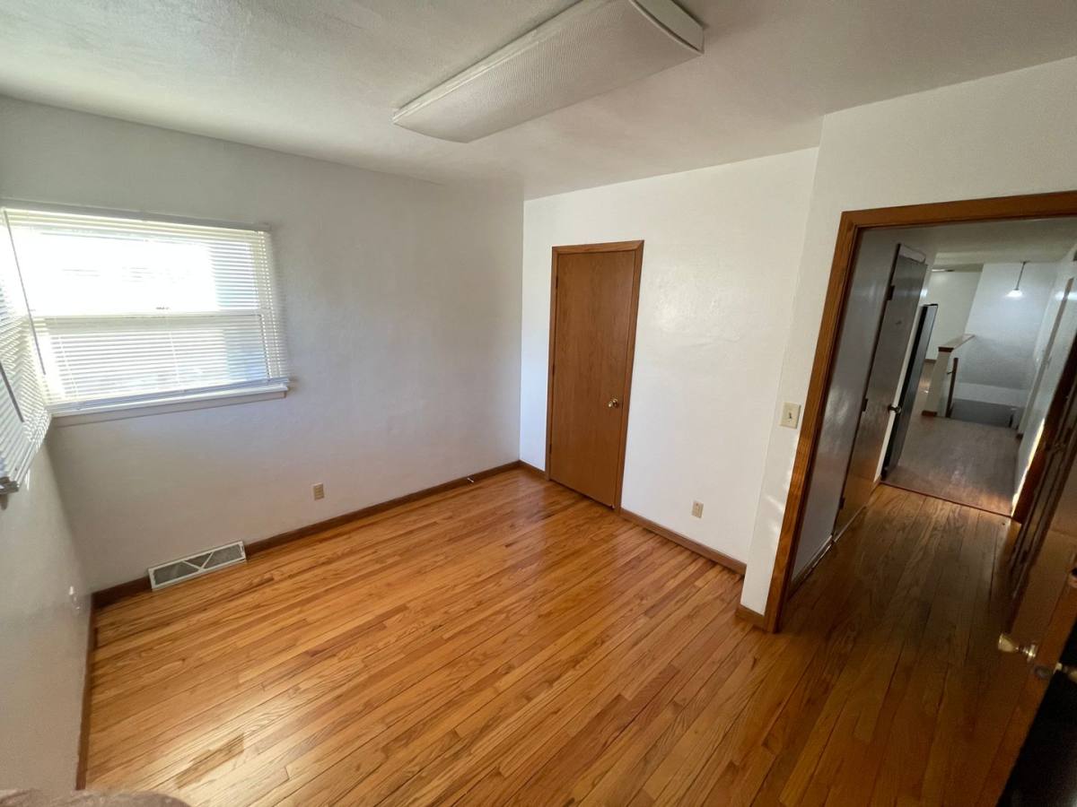House for rent at 525 E 47th St, Davenport, IA 52806