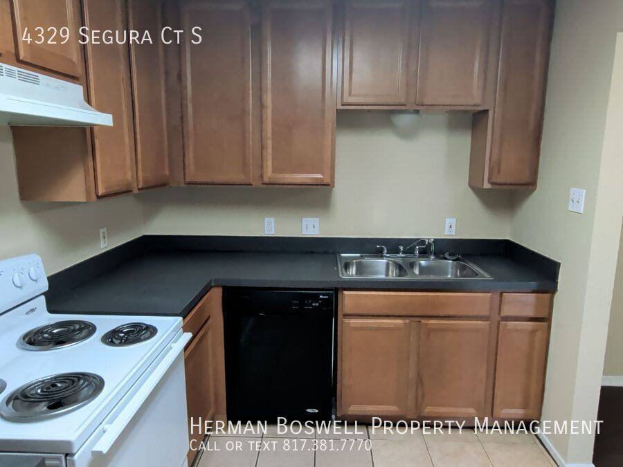 Apartment for rent at 4329 Segura Court S, Fort Worth, TX 76132