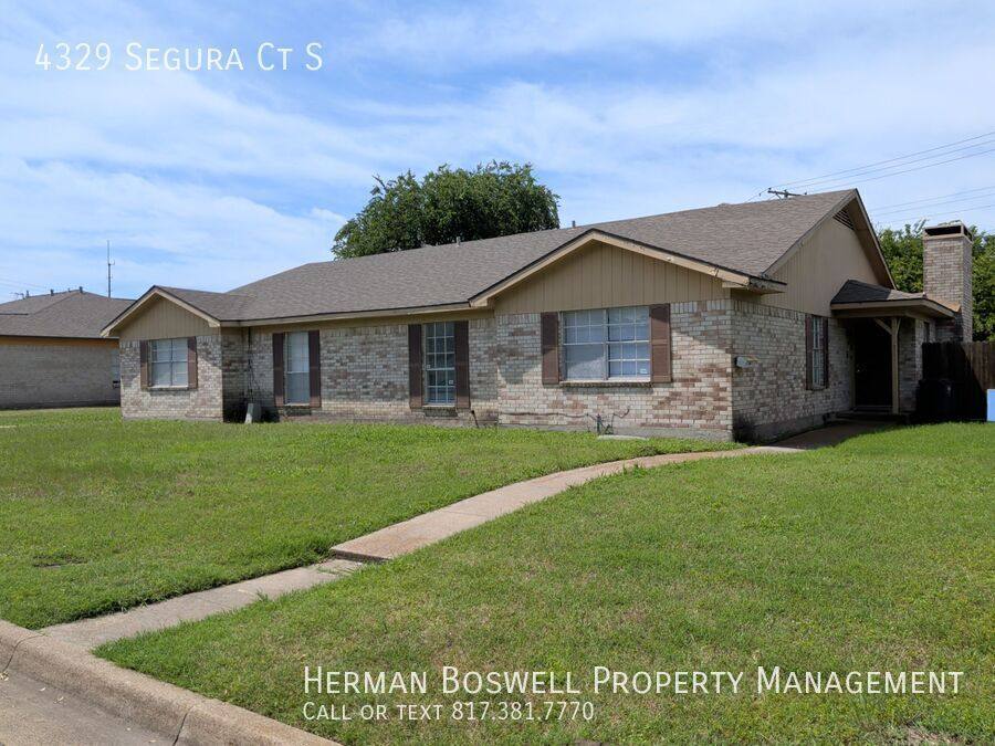 Apartment for rent at 4329 Segura Court S, Fort Worth, TX 76132