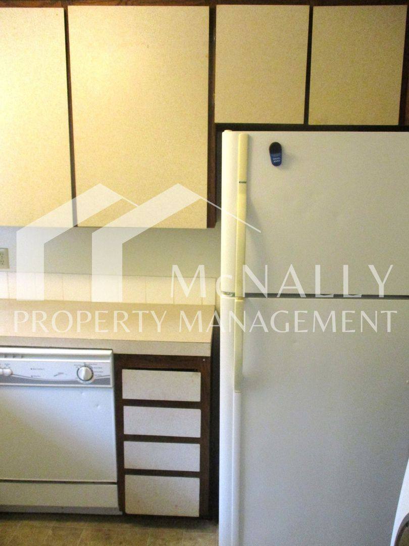 Townhouse for rent at 4712 4714 Reid Dr, Gig Harbor, WA 98335