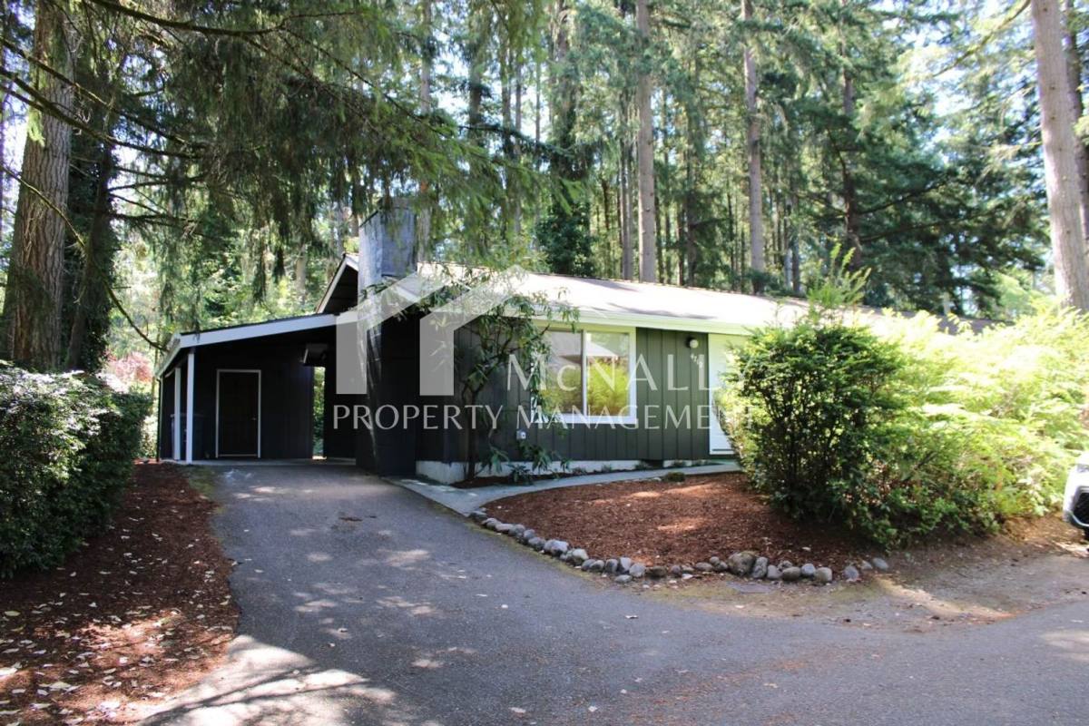 Townhouse for rent at 4712 Reid Dr, Gig Harbor, WA 98335