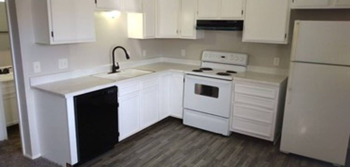 Apartment for rent at 107 E Kaw Ave, Cleveland, OK 74020