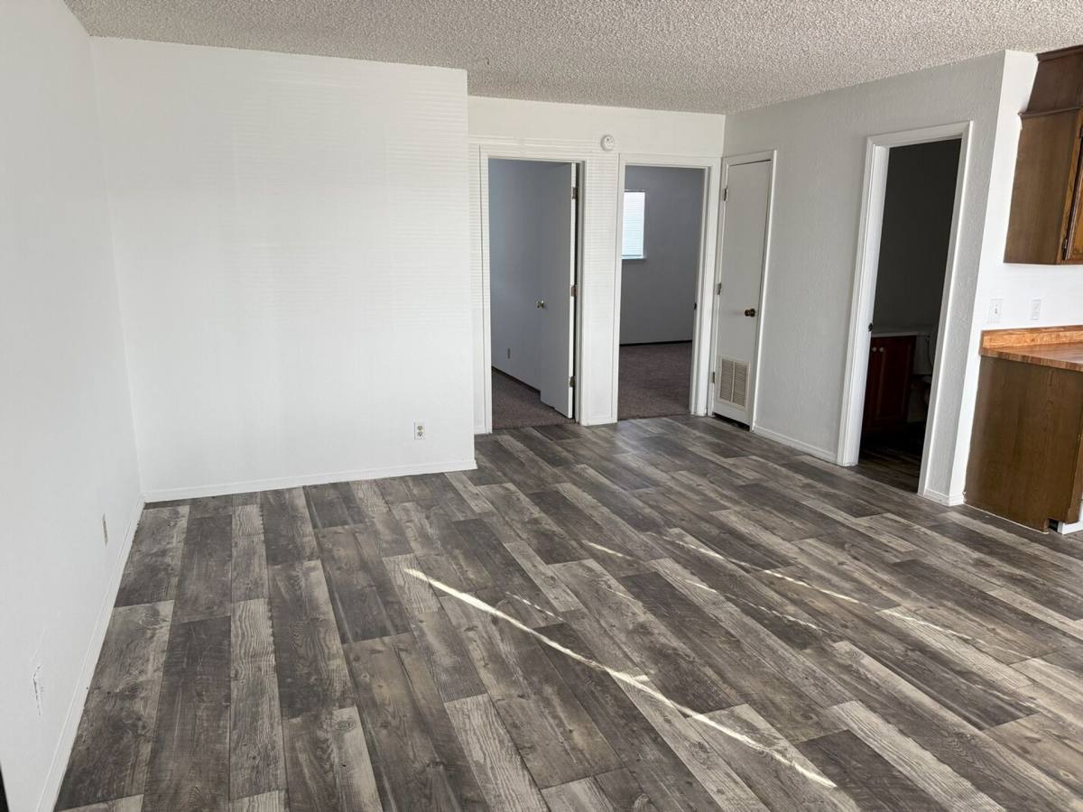 Apartment for rent at 107 E Kaw Ave, Cleveland, OK 74020