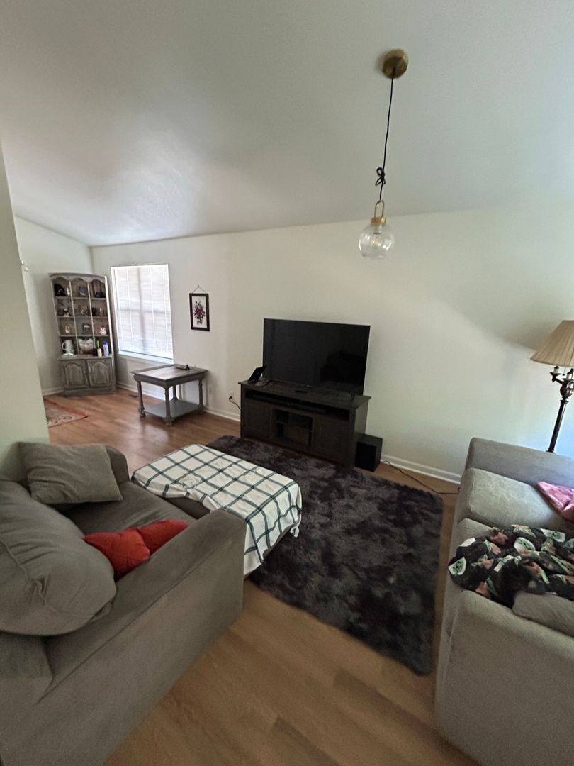 Apartment for rent at 813-815 E Geneseo St, Lafayette, CO 80026